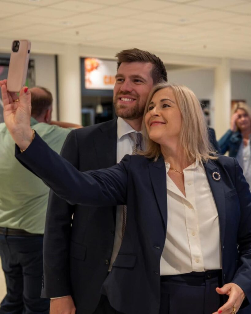 4cae4356 babd 4759 9c29 8824834d2ab3