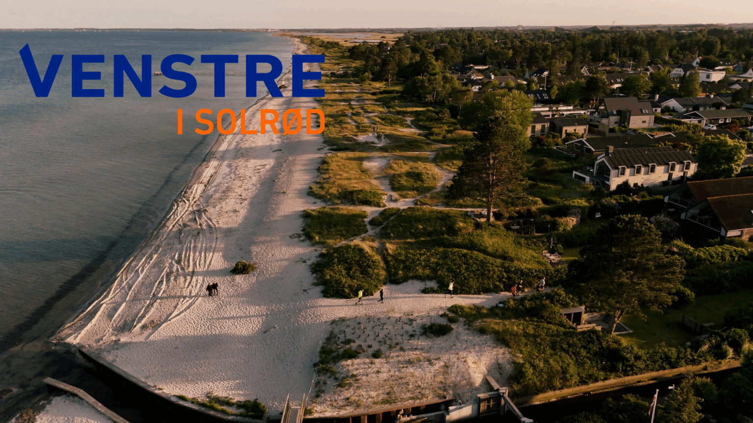 Solrød dronebillede med logo